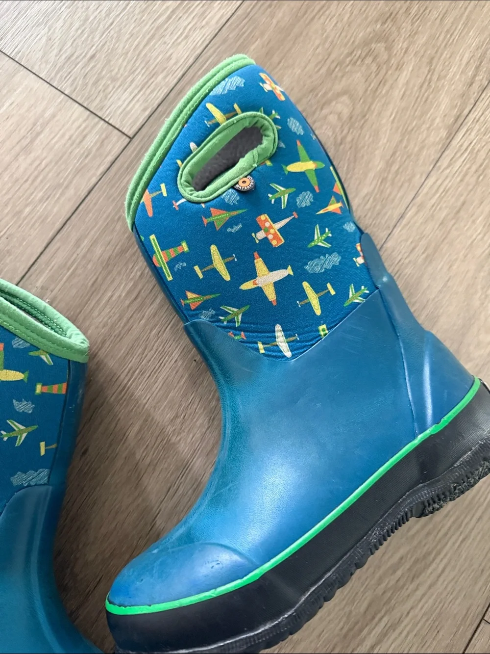 Bogs Kids Classic Plane boots size US 2